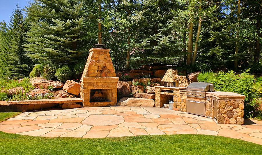 Outdoor Kitchen